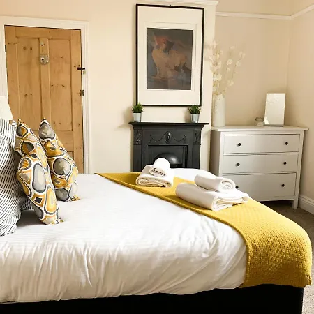 Holiday home Riverside York