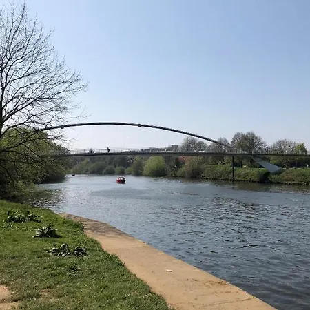 Holiday home Riverside York